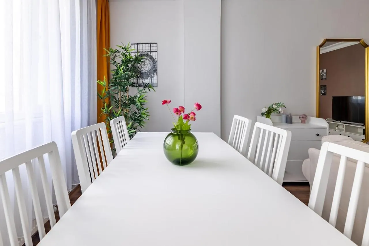 Exquisite Flat Close To Zorlu In Besiktas Apartment Istanbul
